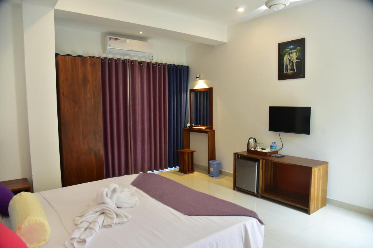 Eden Grand Hotel Dambulla Exterior foto